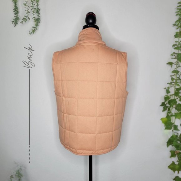COZY  APRICOT/TAN QUILTED VEST - Picture 5 of 7